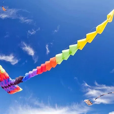 Spacious Homes Near The In Σπίτι διακοπών