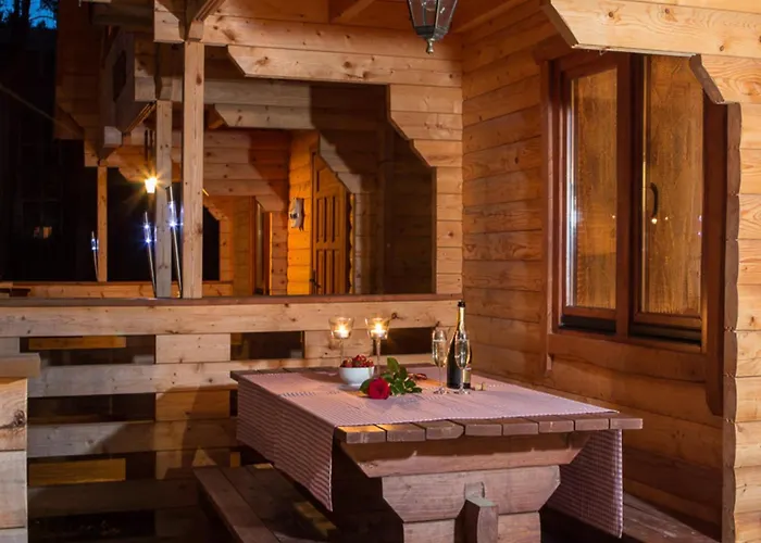 Spacious Homes Near The In Casa vacanze